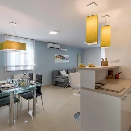 House Baumgarten 4*