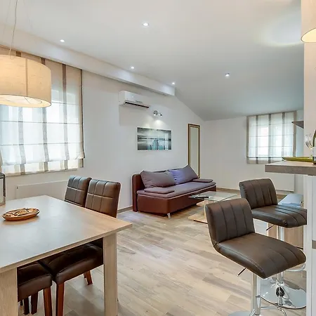 بيت ضيافة House Baumgarten