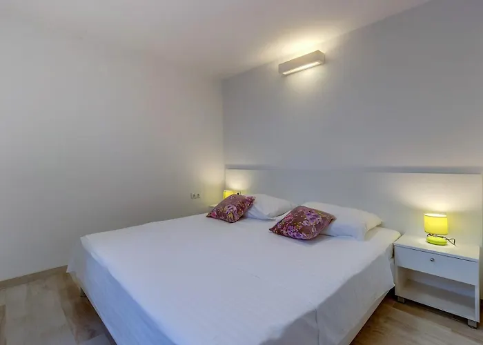 House Baumgarten 게스트하우스 4*