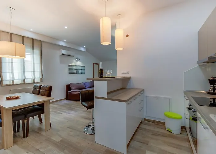 House Baumgarten 게스트하우스 4*
