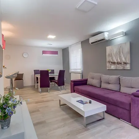 House Baumgarten Affittacamere 4*