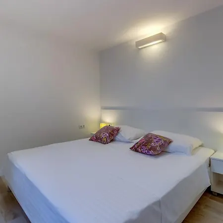 House Baumgarten Affittacamere 4*