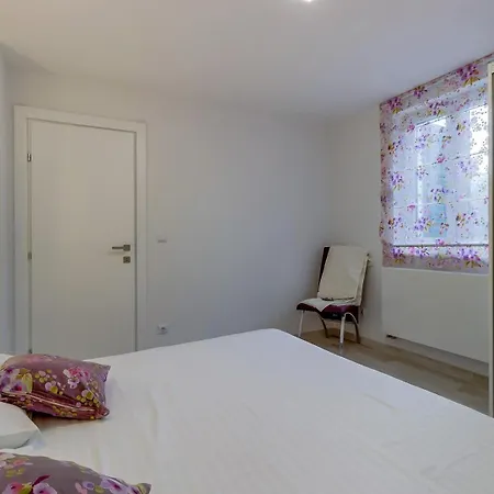 Affittacamere House Baumgarten 4*