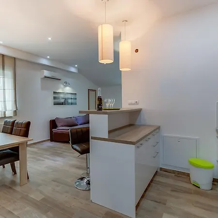 House Baumgarten Affittacamere 4*