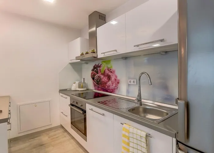 House Baumgarten Konukevi Mali Lošinj