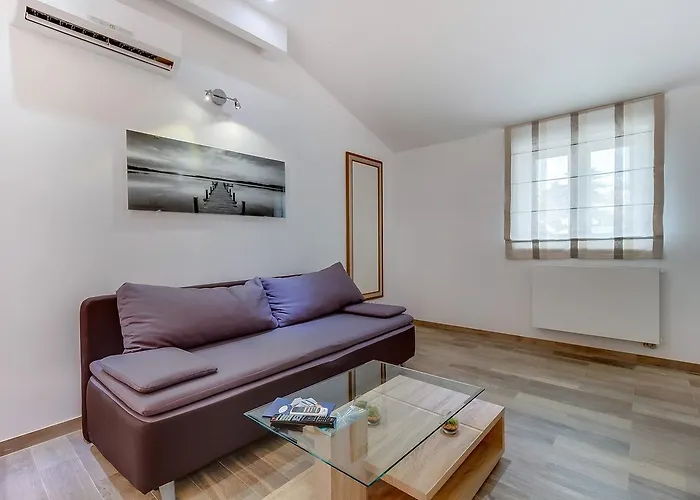 House Baumgarten Konukevi Mali Lošinj